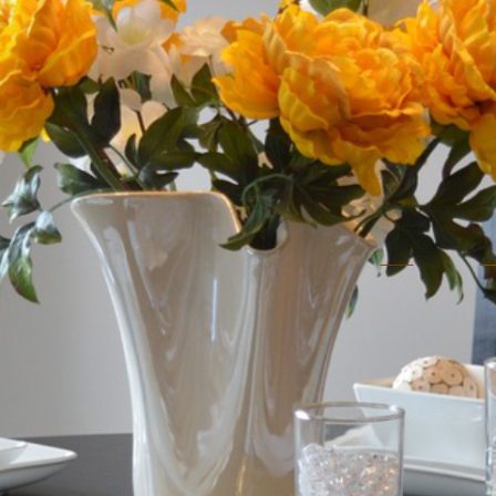 Flores en la mesa - aromas hogar